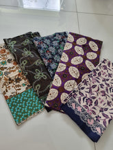 Load image into Gallery viewer, Batik