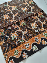 Load image into Gallery viewer, Batik