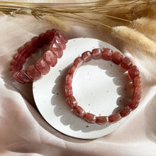 Load image into Gallery viewer, Strawberry Quartz Bracelet
