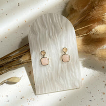 Load image into Gallery viewer, Rose Quartz Earring