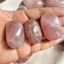 Load image into Gallery viewer, Rose Quartz Palm