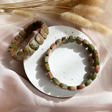 Load image into Gallery viewer, Unakite Bracelet