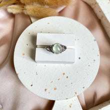 Load image into Gallery viewer, Prehnite Ring