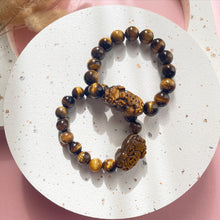 Load image into Gallery viewer, Tiger Eye Pixiu Bracelet