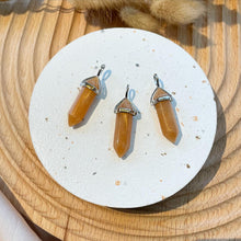 Load image into Gallery viewer, Double Terminated Pendant