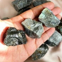 Load image into Gallery viewer, Labradorite Raw