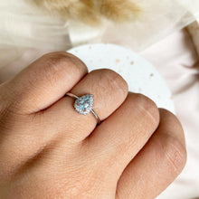 Load image into Gallery viewer, Blue Topaz Ring