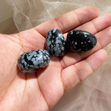 Load image into Gallery viewer, Snowflake Obsidian Tumble