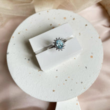 Load image into Gallery viewer, Blue Topaz Ring