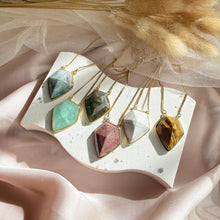 Load image into Gallery viewer, Crystal Necklace