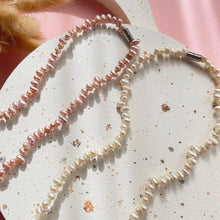 Load image into Gallery viewer, Pearl Necklace