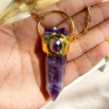 Load image into Gallery viewer, Legend Necklace