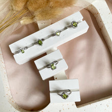 Load image into Gallery viewer, Peridot Ring