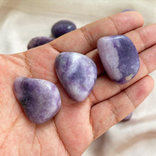 Load image into Gallery viewer, Lepidolite Tumble