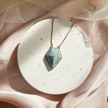 Load image into Gallery viewer, Crystal Necklace