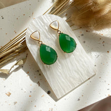 Load image into Gallery viewer, Green Onyx with Mother Of Pearl Earring