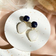 Load image into Gallery viewer, Green Onyx / Sodalite with white Jade Earring