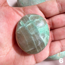 Load image into Gallery viewer, Green Moonstone Palm Stone