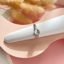 Load image into Gallery viewer, S92.5 Clear Quartz Ring