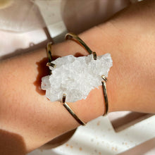 Load image into Gallery viewer, Clear Quartz Cuff