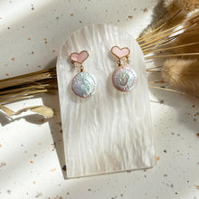 Load image into Gallery viewer, Pink Mother Of Pearl With Fresh Water Pearl Earring