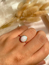 Load image into Gallery viewer, Pearl Earring