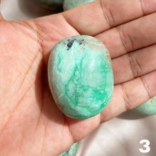 Load image into Gallery viewer, Green Moonstone Palm Stone