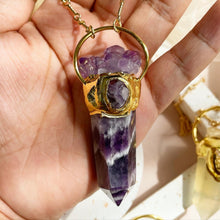 Load image into Gallery viewer, Legend Necklace