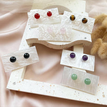 Load image into Gallery viewer, Minimal Classic Earring