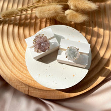 Load image into Gallery viewer, Amethyst / Clear Quartz Ring