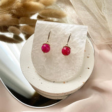 Load image into Gallery viewer, Classic Everyday Lyra Earring