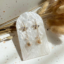Load image into Gallery viewer, Fresh Water Pearl Earring
