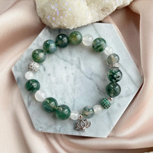Load image into Gallery viewer, Moss Agate with White Onyx Lotus Charm Bracelet