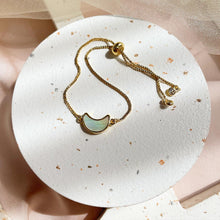 Load image into Gallery viewer, Mother Of Pearl Bracelet