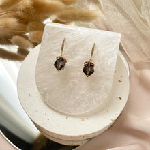 Load image into Gallery viewer, Classic Everyday Lyra Earring