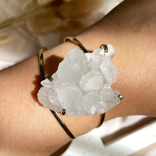 Load image into Gallery viewer, Clear Quartz Cuff
