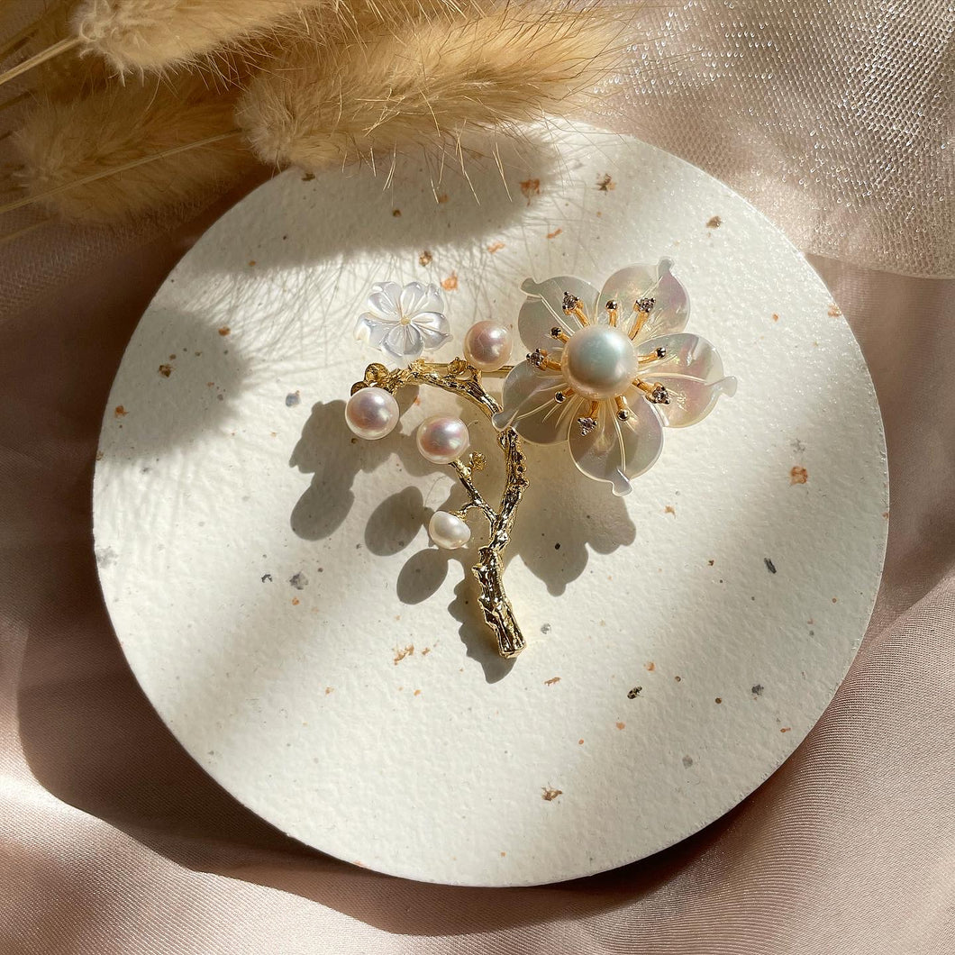 Mother Of Pearl with Pearl Brooch