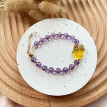 Load image into Gallery viewer, Flourite Fox with Amethyst Bracelet
