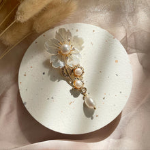 Load image into Gallery viewer, Mother Of Pearl with Pearl Brooch / Pendant
