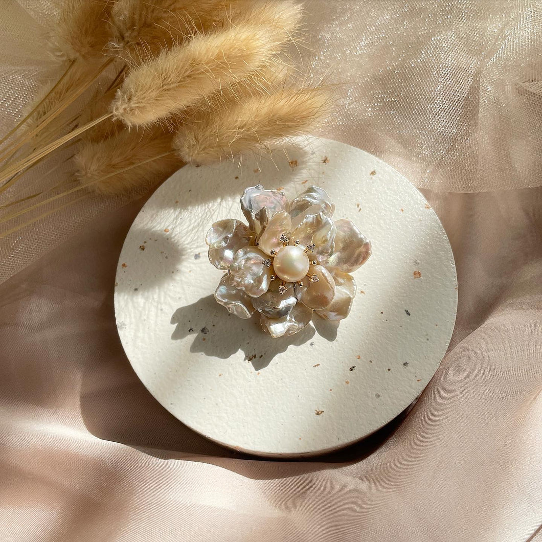 Baroque Pearl Brooch / Pendant