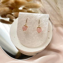 Load image into Gallery viewer, Classic Everyday Lyra Earring
